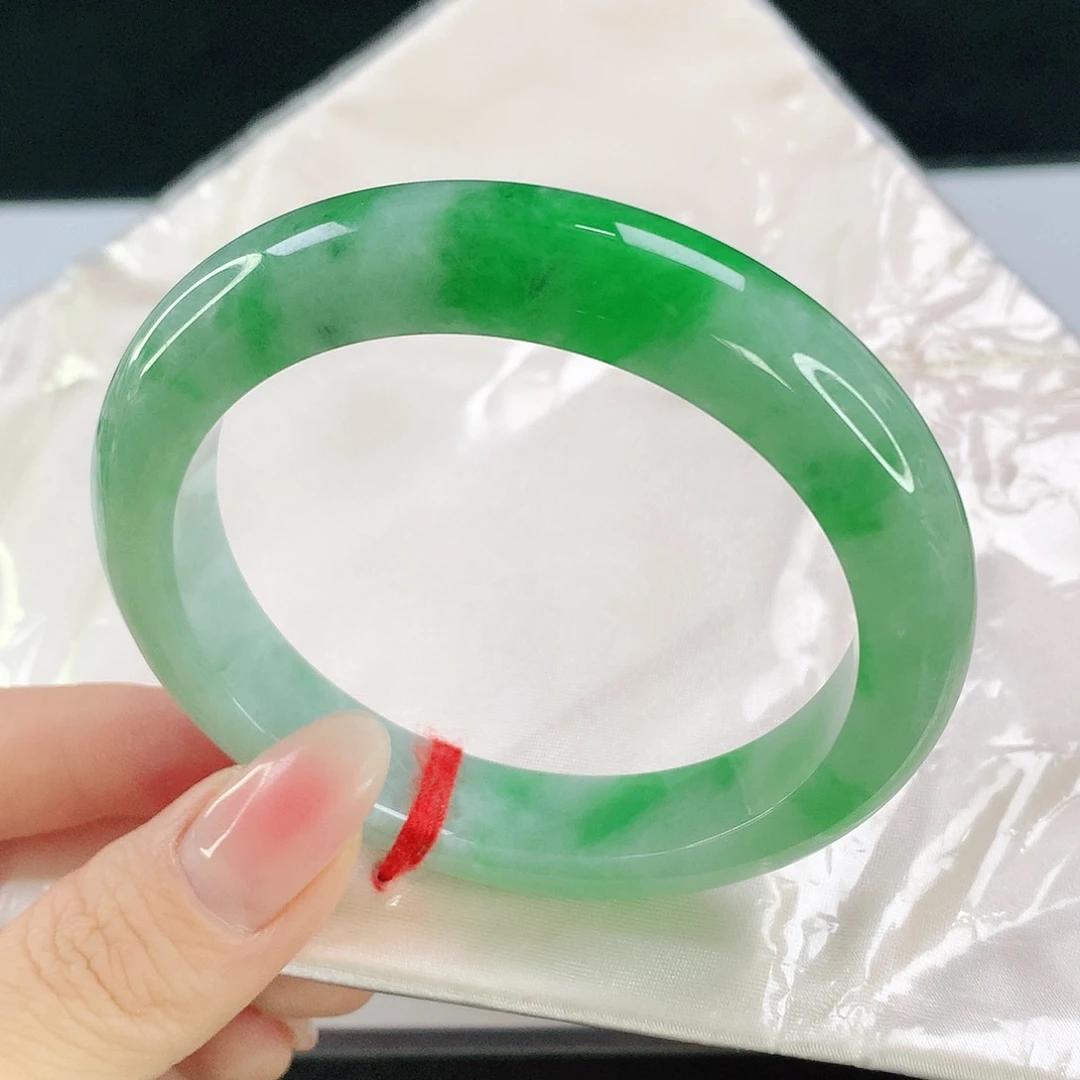 未镶嵌手镯翡翠651