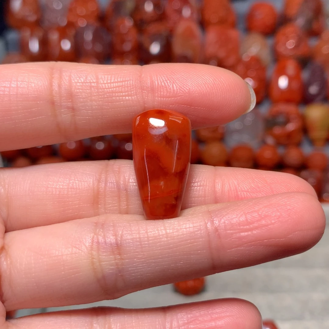 【闪购商品】未镶嵌三通12有纹路南红玛瑙