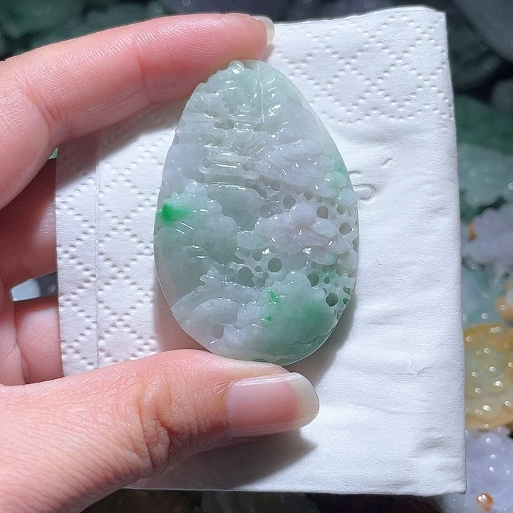 颈饰未镶嵌翡翠天