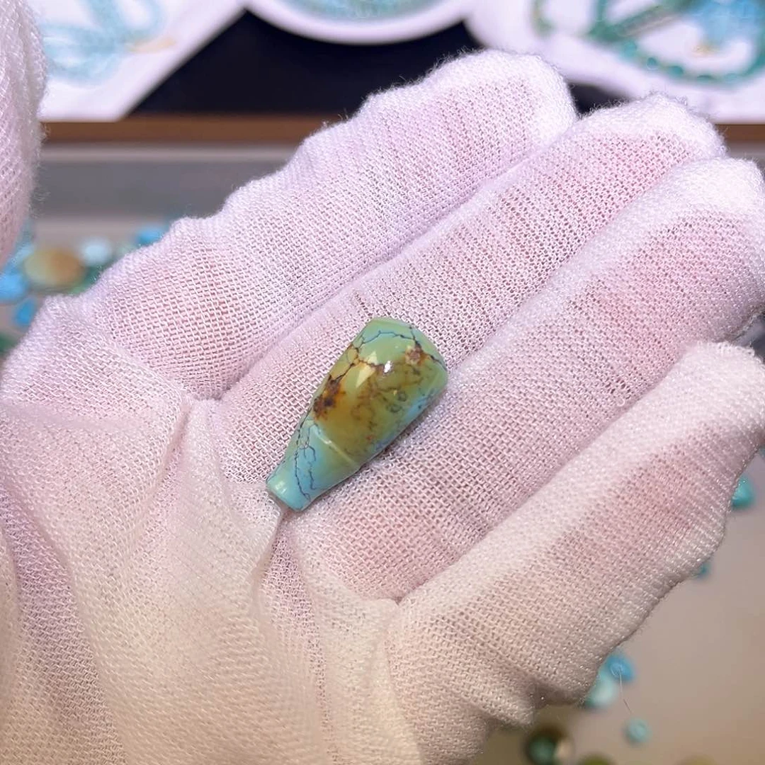 绿松石未镶嵌珠宝半成品