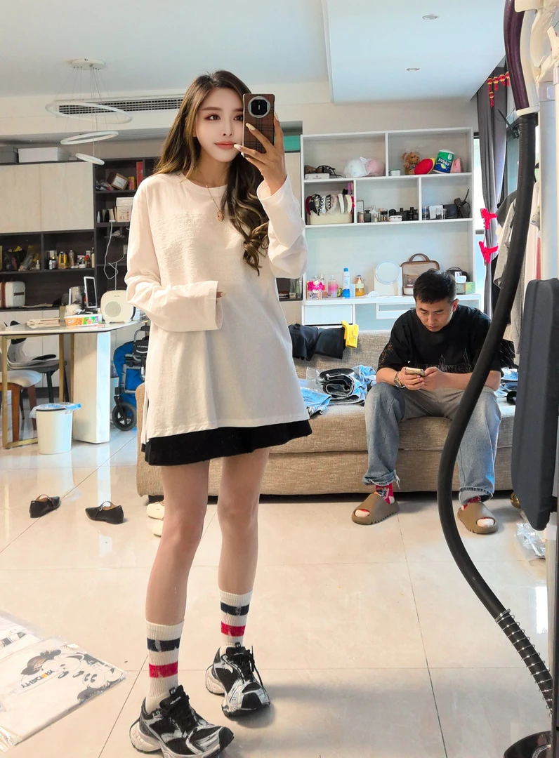 拼接蕾丝大T设计师款上衣