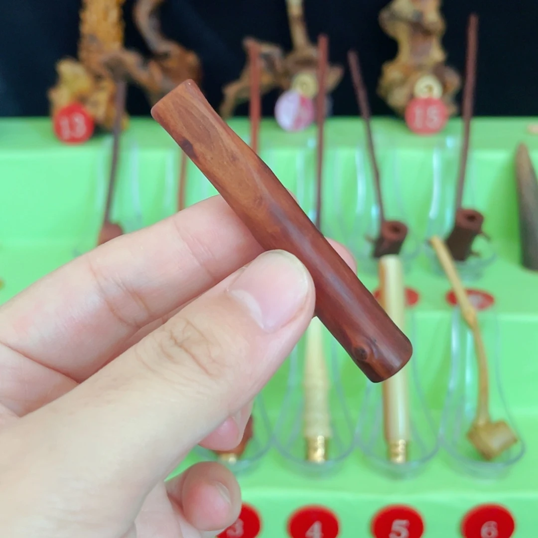 大叶紫檀（黑酸枝木类）
