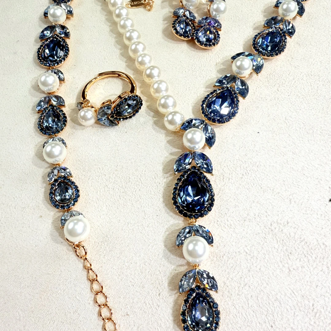 铜合金仿水晶项链 新款时尚奥地利سىۋارۇسكى ياقۇت بىريۈرۈش