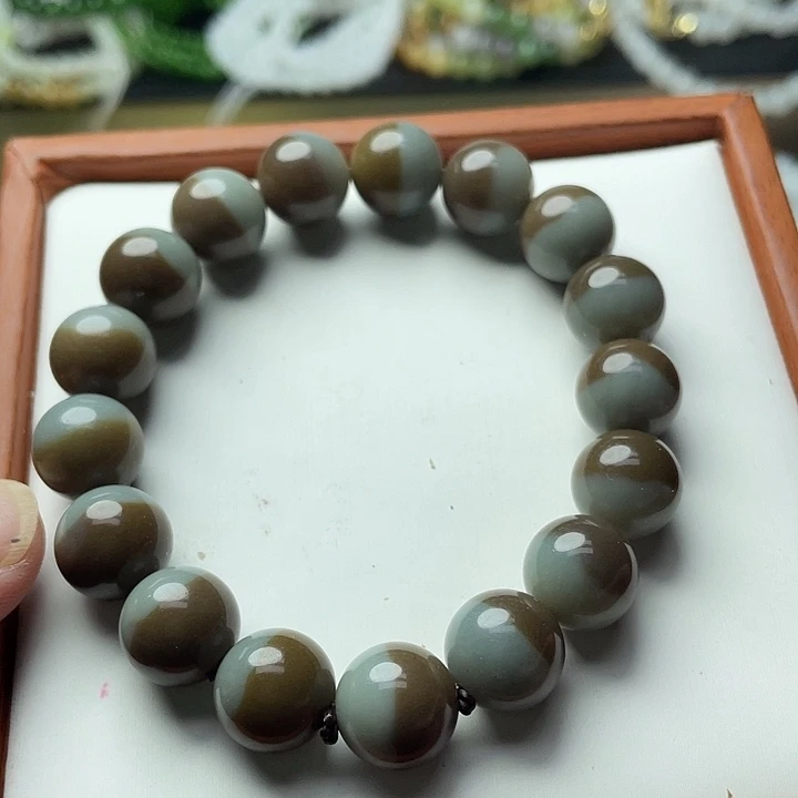 和田玉（糖玉）未镶嵌手链