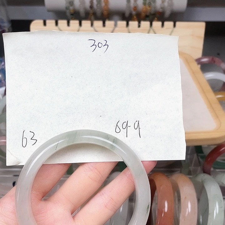 石英质玉手镯未镶嵌303