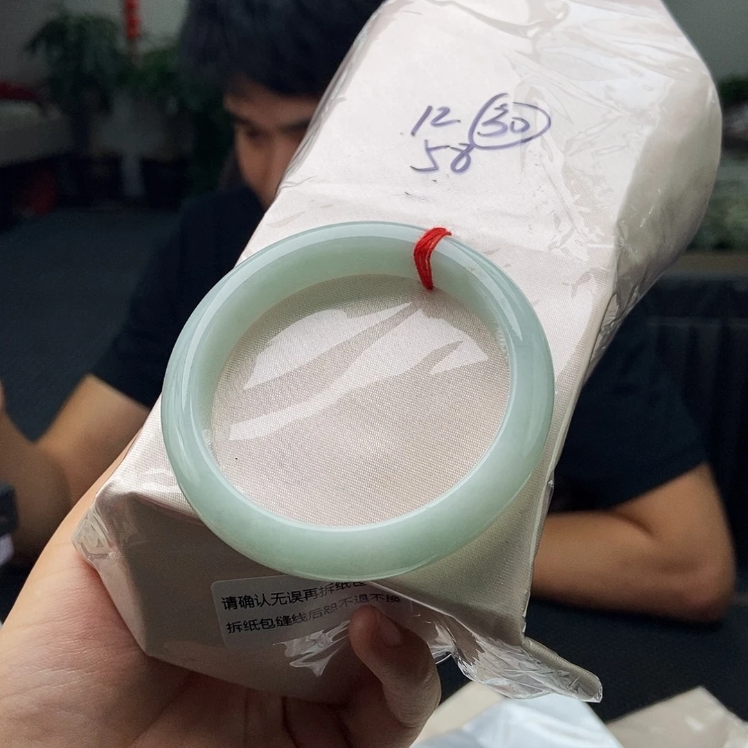 未镶嵌手镯翡翠拍一发一