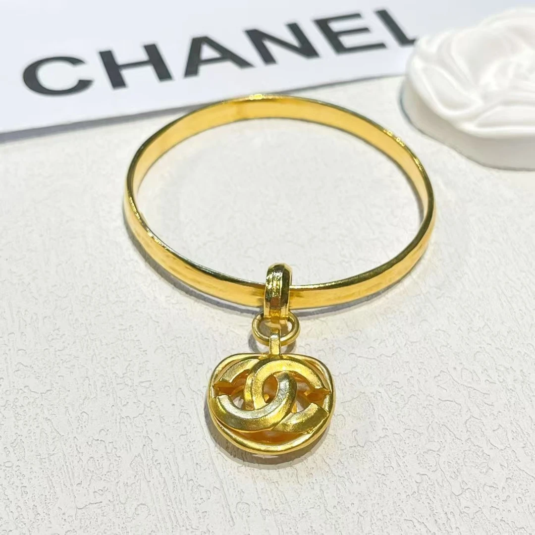 95新 Chanel/香奈儿 中古素金双C吊坠手镯/MJ54035