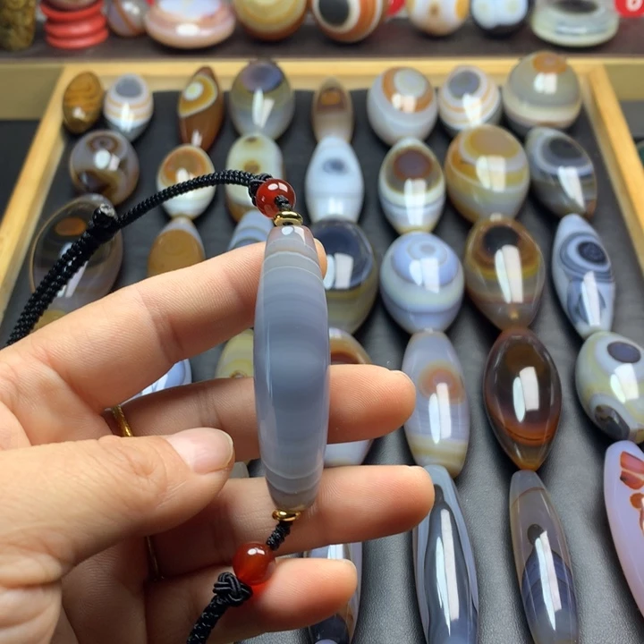 玛瑙/玉髓未镶嵌颈饰吊坠