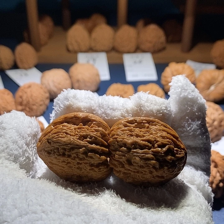 厚***蟹吊坠桃核南疆疆拉丝