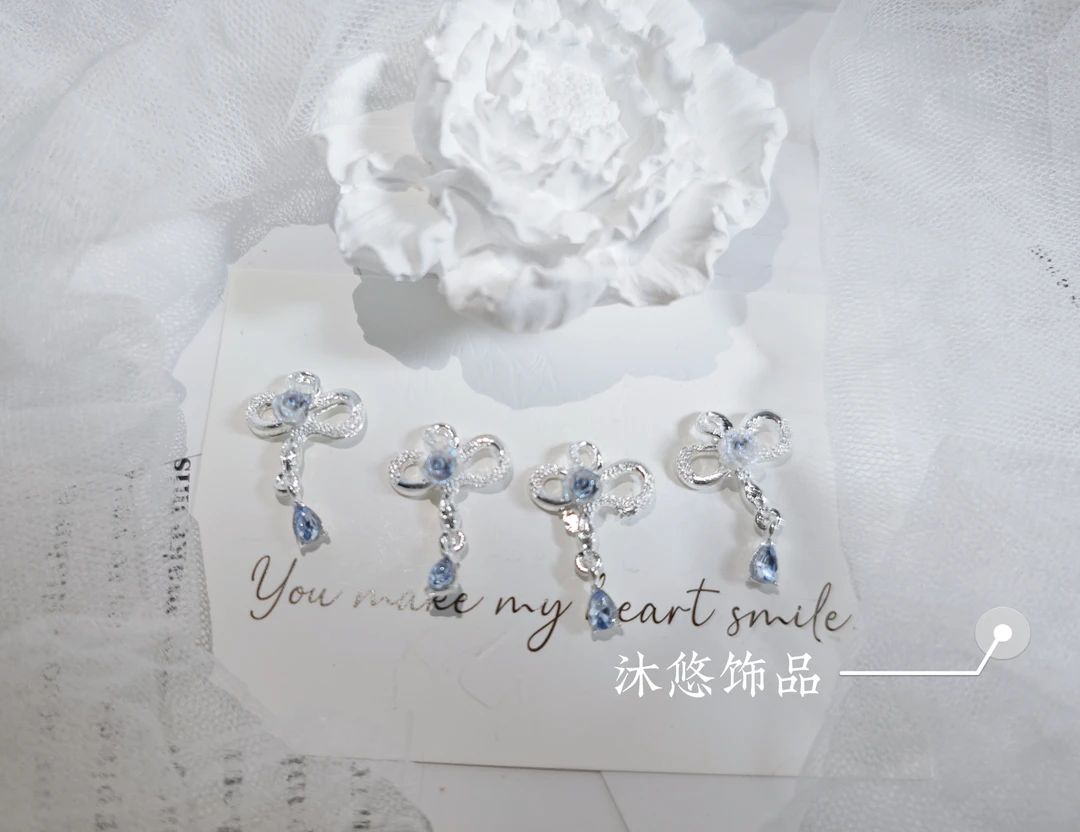 <沐悠饰品.diy> P533 银蓝色蛇年玫瑰花提溜新款保色吊坠