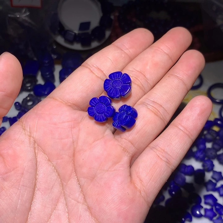 洛***雪青金石未镶嵌太阳花3