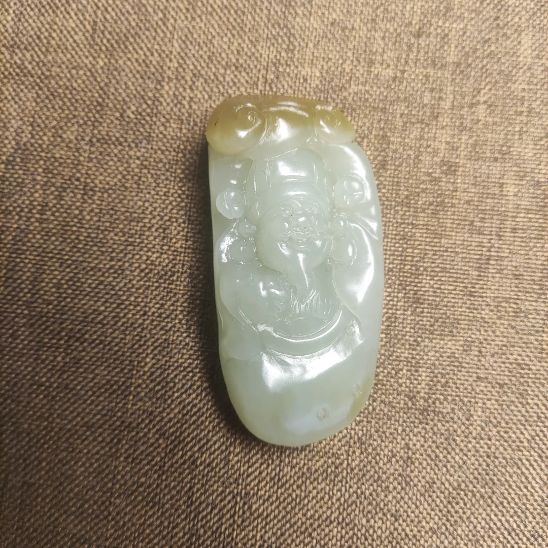 天然和田玉糖青白雕刻鸿运当头财神手把件吊坠均可古风时尚百搭