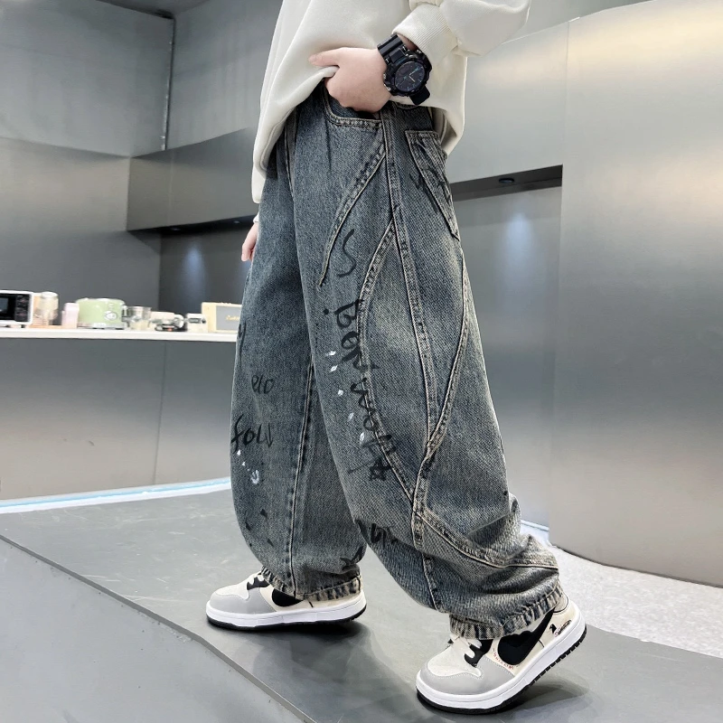 男童春秋款裤子2025新款大童秋季宽松男孩秋装帅气儿童直筒牛仔裤