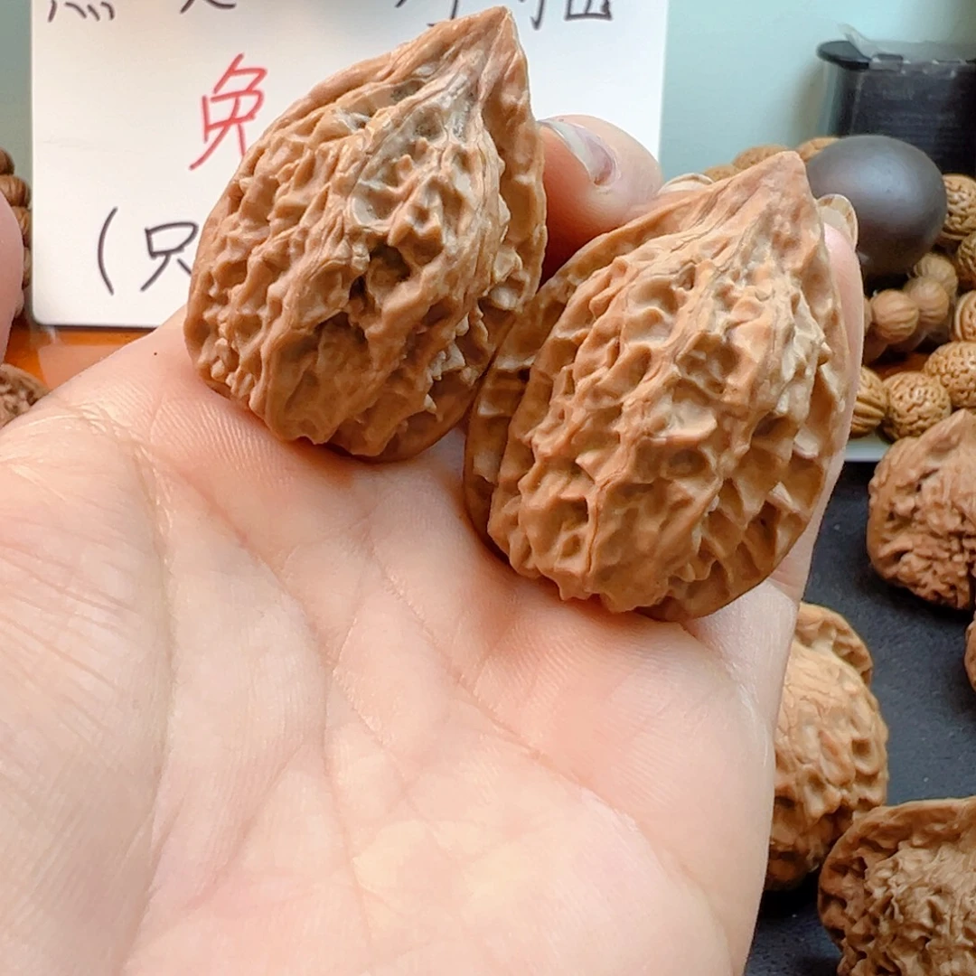 肆****文玩核桃把件野麻鸡心手把件