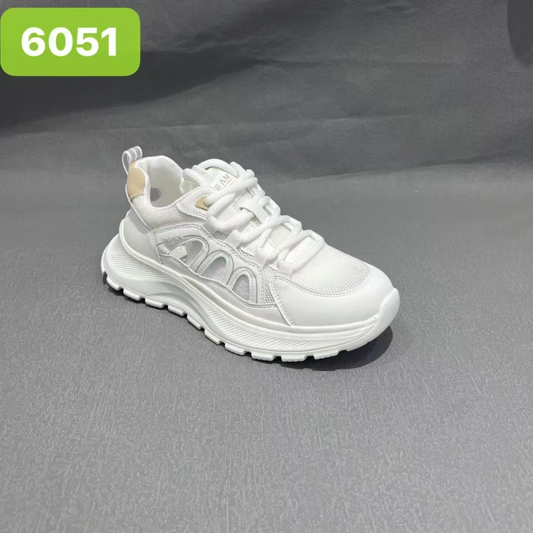 格姐家~超轻洋气百搭透网女鞋6051（鞋跟4厘米）