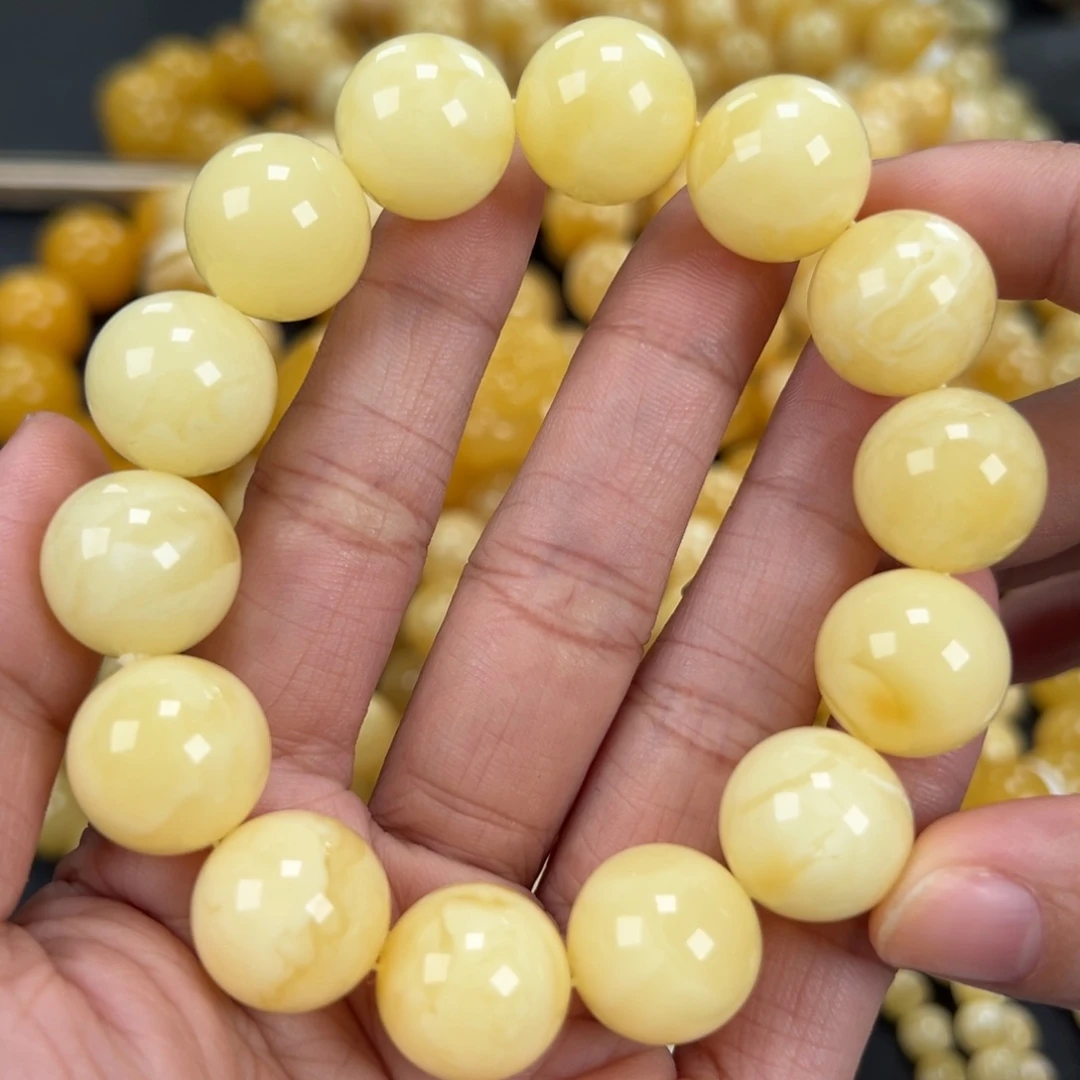 琥珀未镶嵌手链33.8克