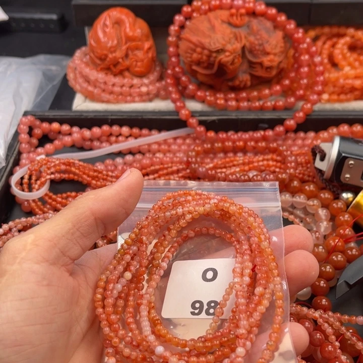 南红玛瑙未镶嵌多样性发货默认微瑕称重3mm