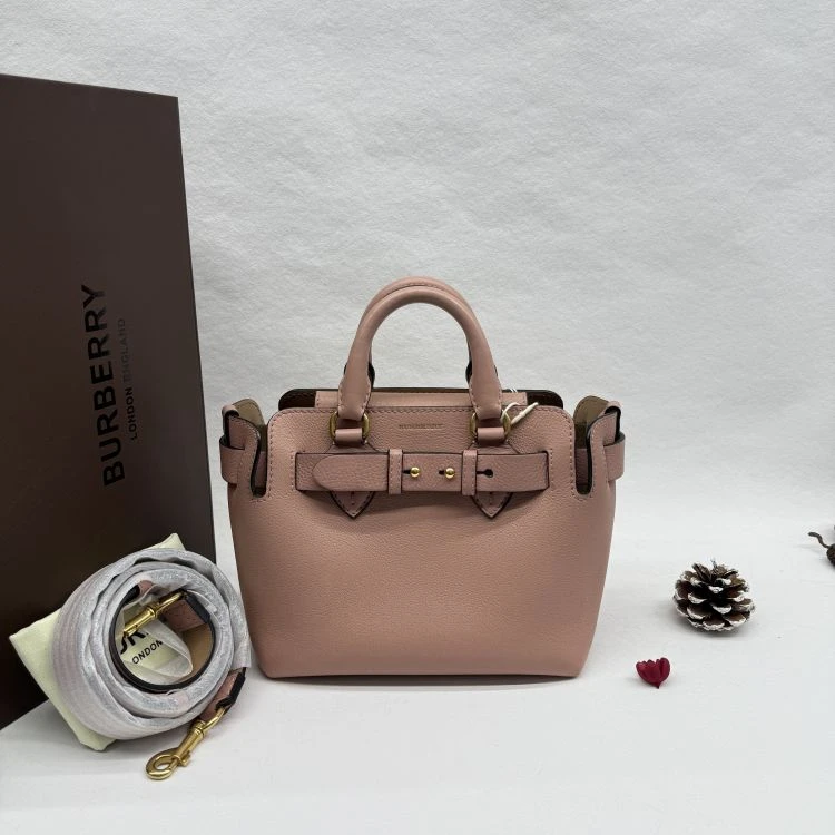 95新/博柏利/包包/[260104NKWC]/C18679968597