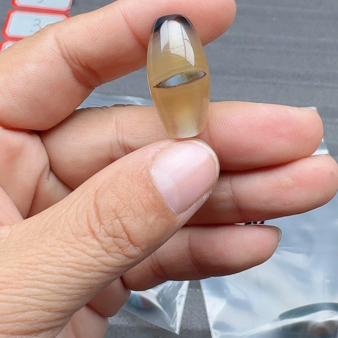 李***言玛瑙/玉髓合金珠宝半成品