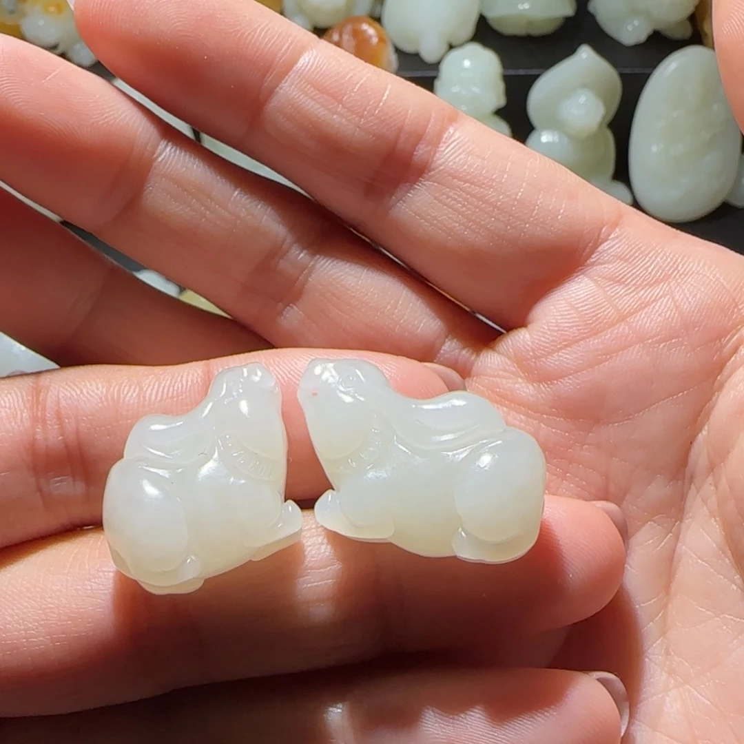 白***姆和田玉未镶嵌颈饰