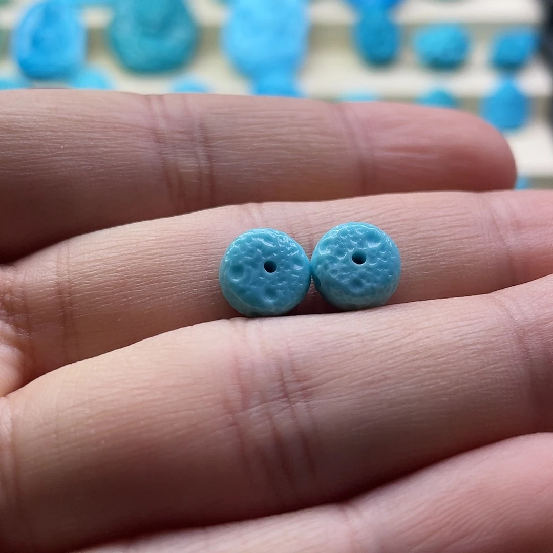 绿松石未镶嵌颈饰