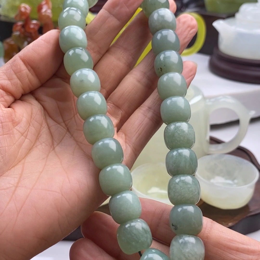 岫玉未镶嵌四大名玉手持