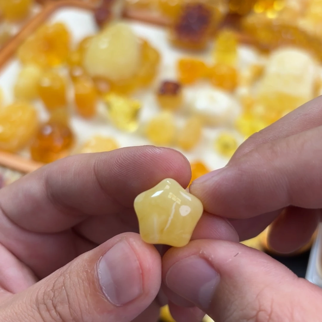 蜜蜡未镶嵌裸石星星