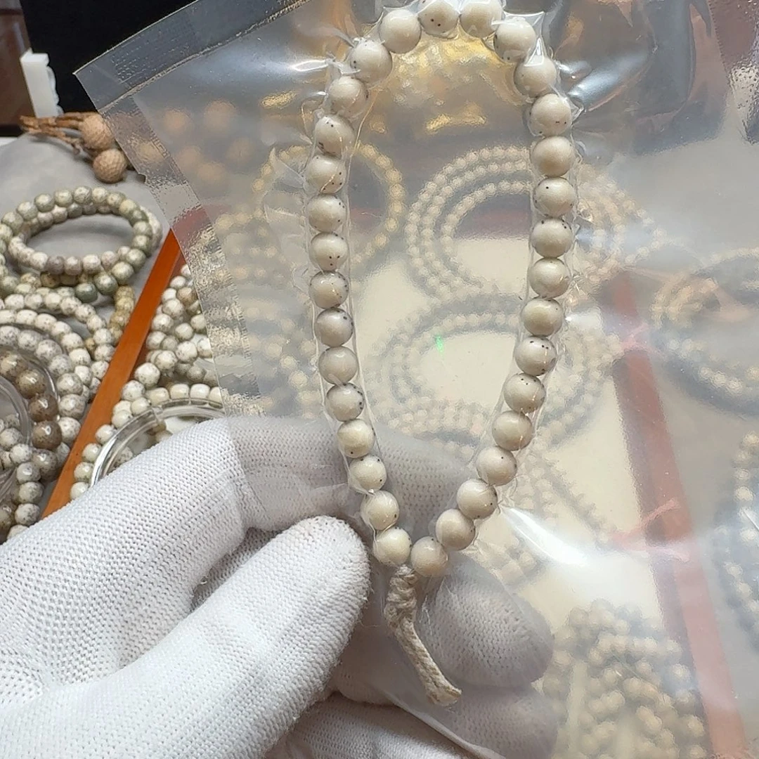 吊坠星月菩提石玉料7/7圆珠手持糯冰料通体留白小细星