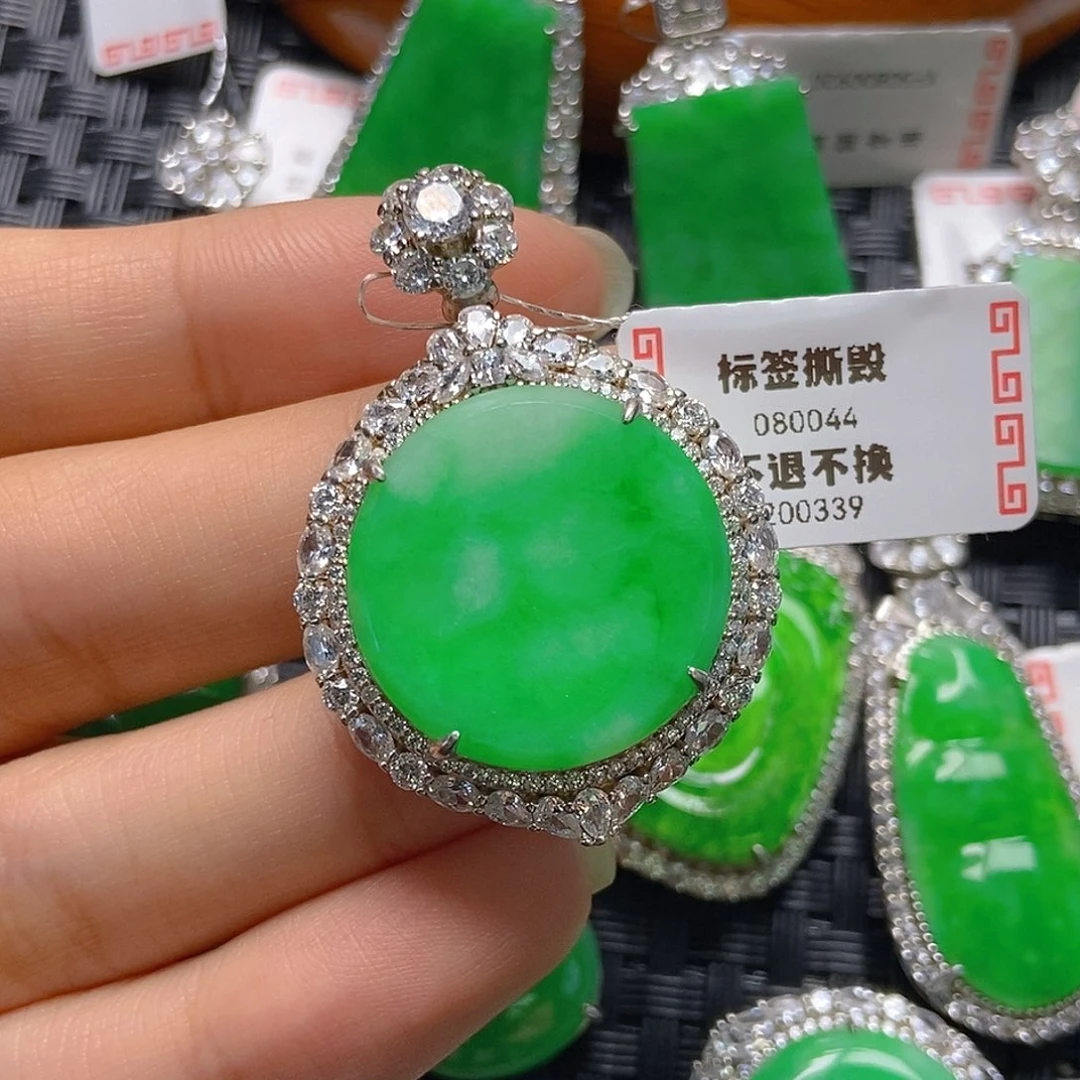 颈饰银S925镶嵌翡翠