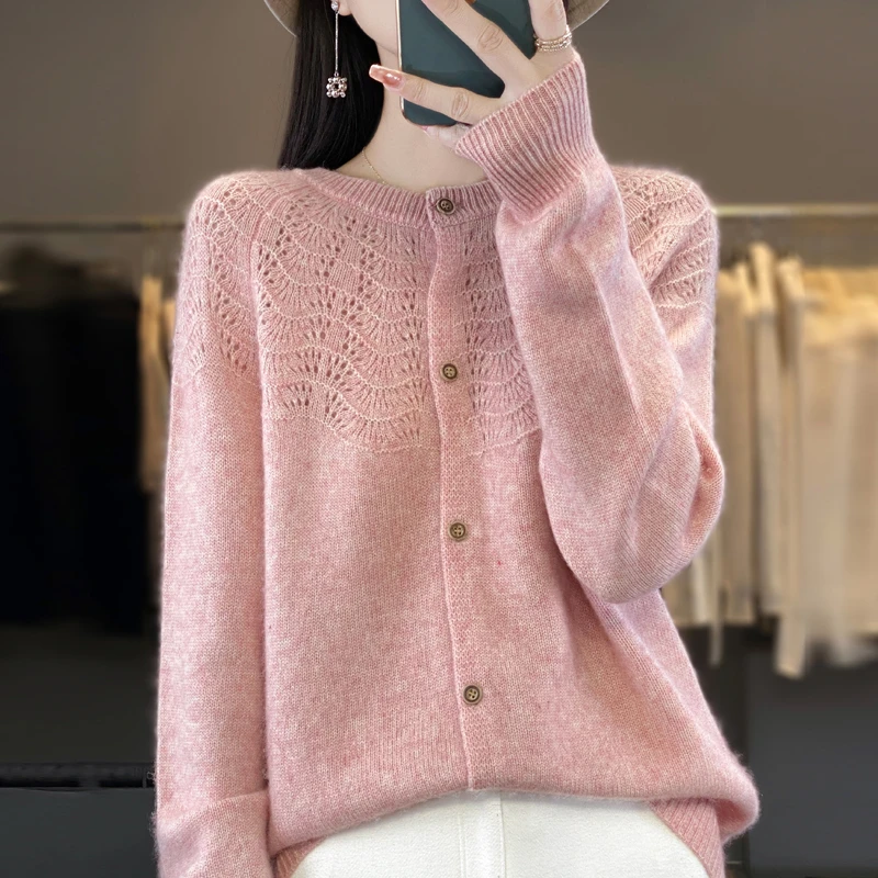 暗露晓风罗幕寒~秋冬新款镂空圆领开衫羊毛衫女百搭保暖