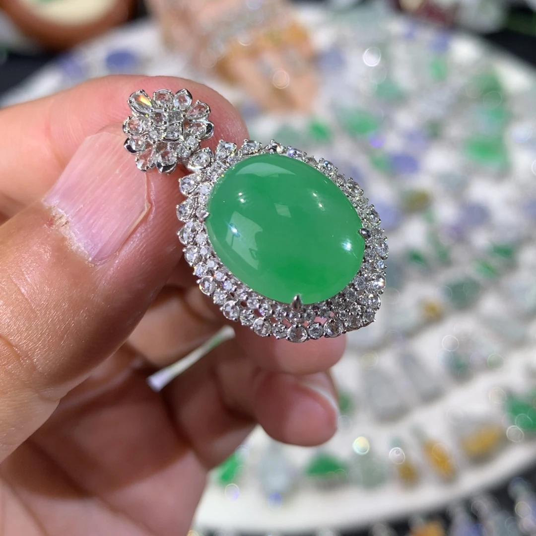 吊坠(不含链)18K金镶嵌翡翠