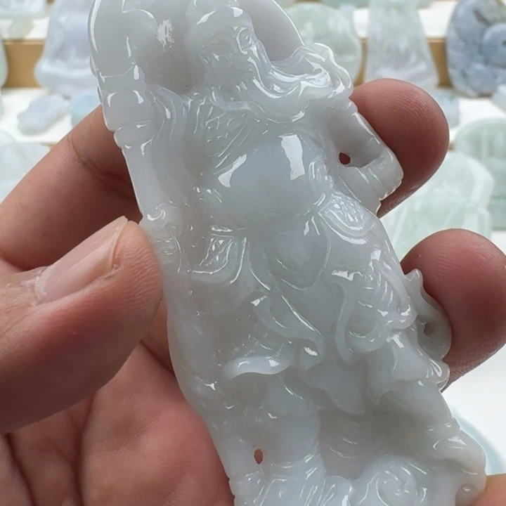 翡翠未镶嵌颈饰天然缅甸A货翡翠