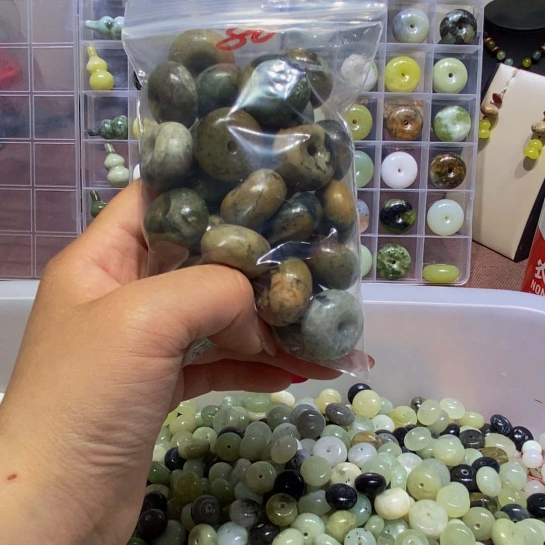 蛇纹石玉未镶嵌颈饰?****?80