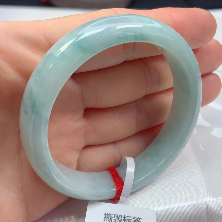 翡翠手镯未镶嵌53圈