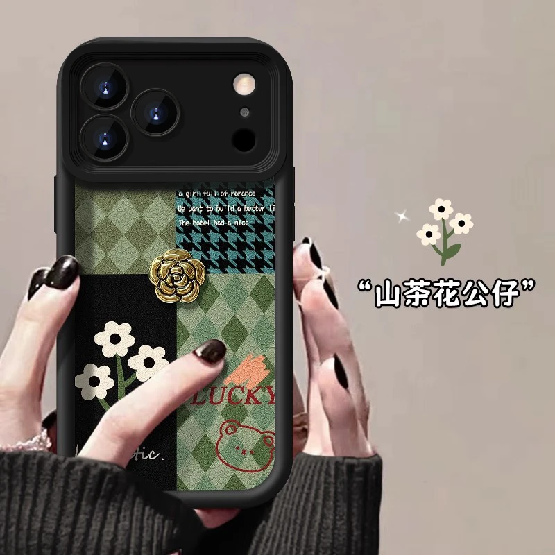 天眼羊皮茶花公仔适用苹果17promax手机壳新女款彩绘iphone16pro