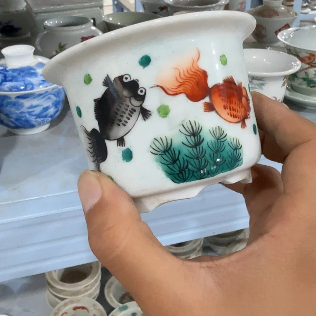 瓷片摆件等物品等都会自动消失
