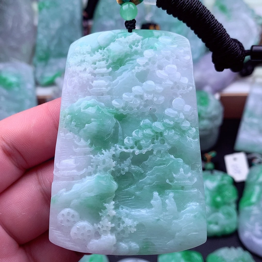 吊坠(不含链)未镶嵌翡翠