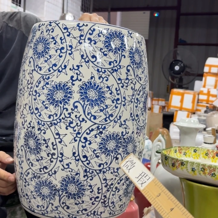 微瑕青花瓷器值得购买