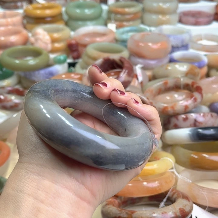 石英质玉圈60未镶嵌?****?