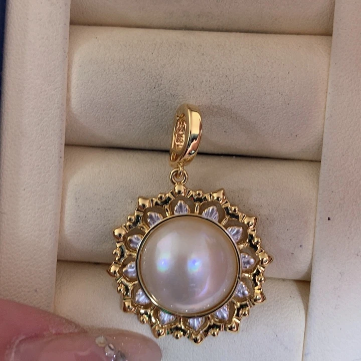 未镶嵌颈饰拼合珍珠（马贝珠）