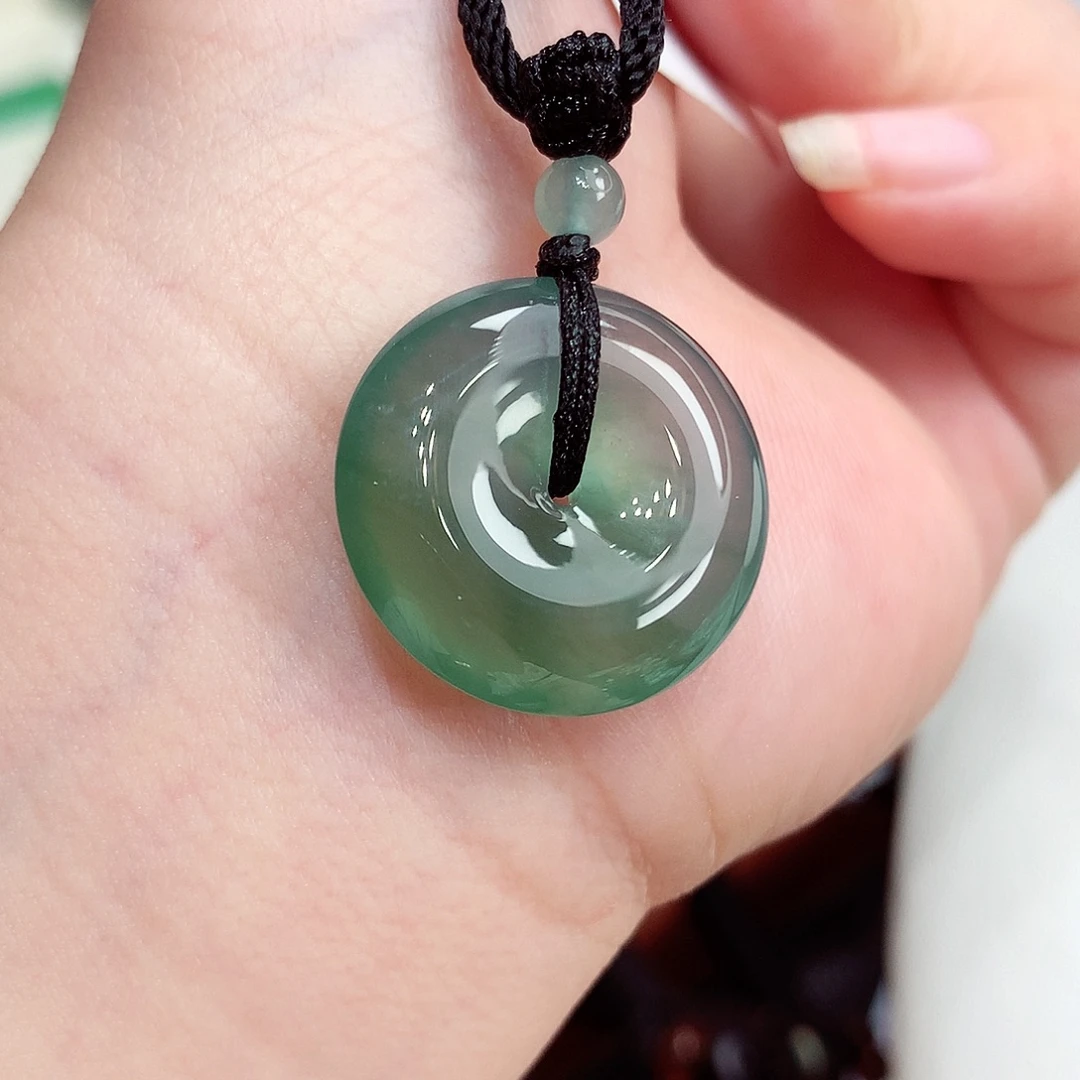 翡翠未镶嵌颈饰翡翠77，21.5/5.8