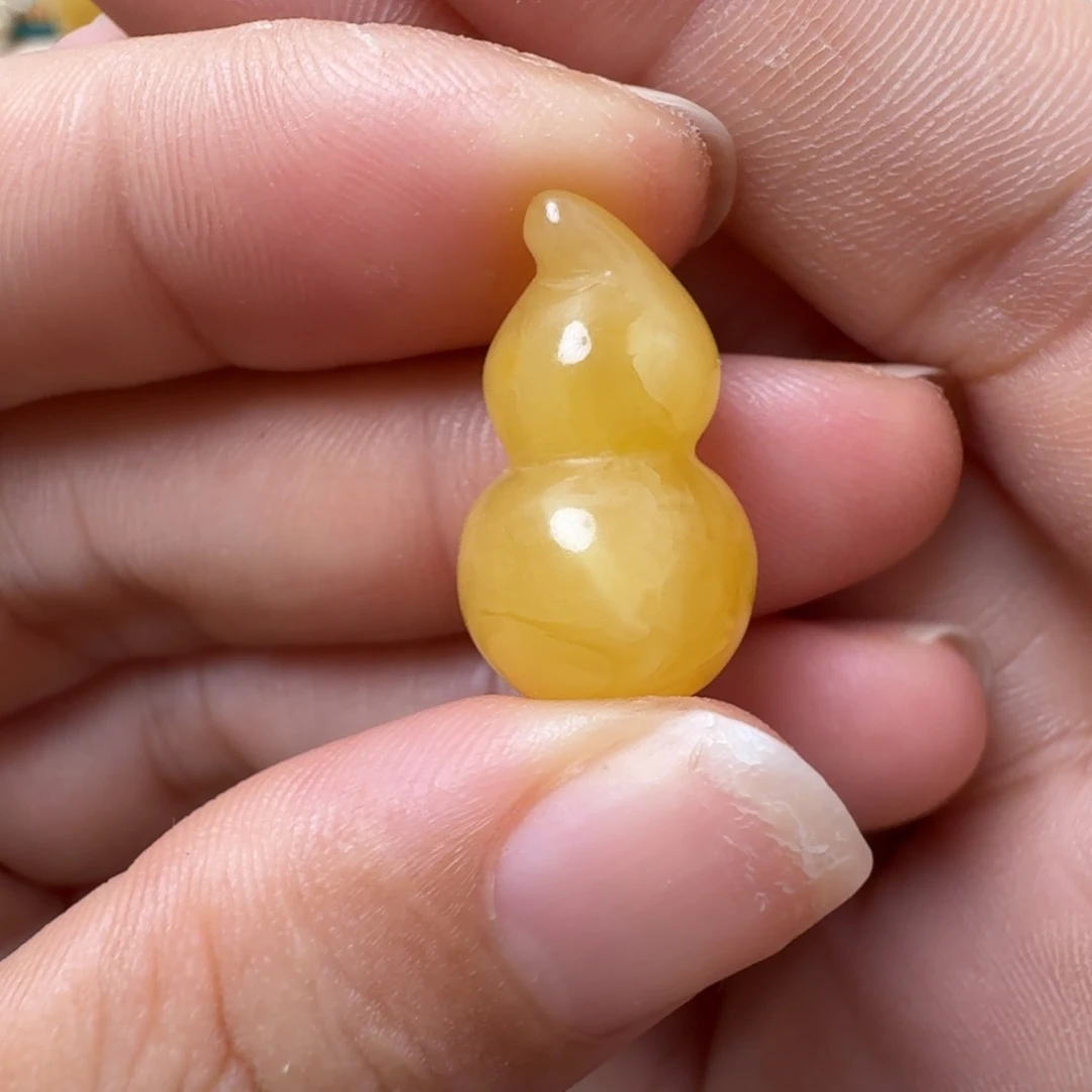 未镶嵌吊坠(不含链)蜜蜡