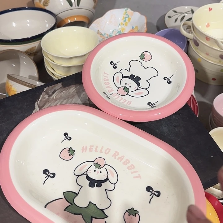 瓷片兔子鱼盘加圆盘两个