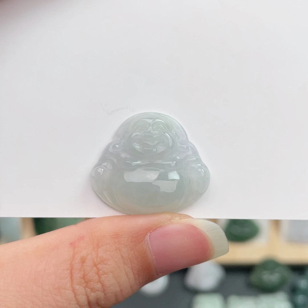 翡翠未镶嵌颈饰佛公