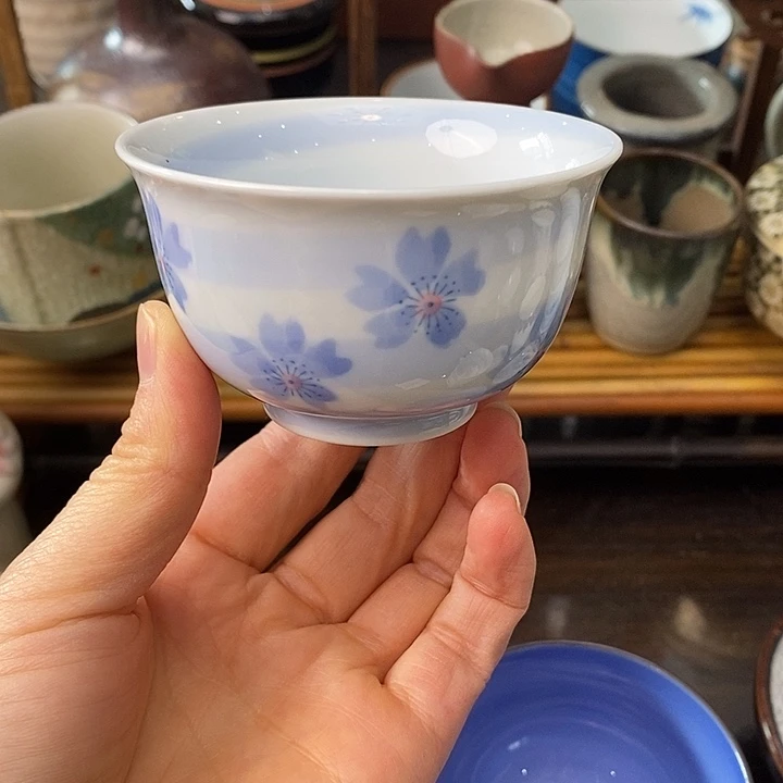 中古物品默认微瑕，谨慎参拍，满18包邮！