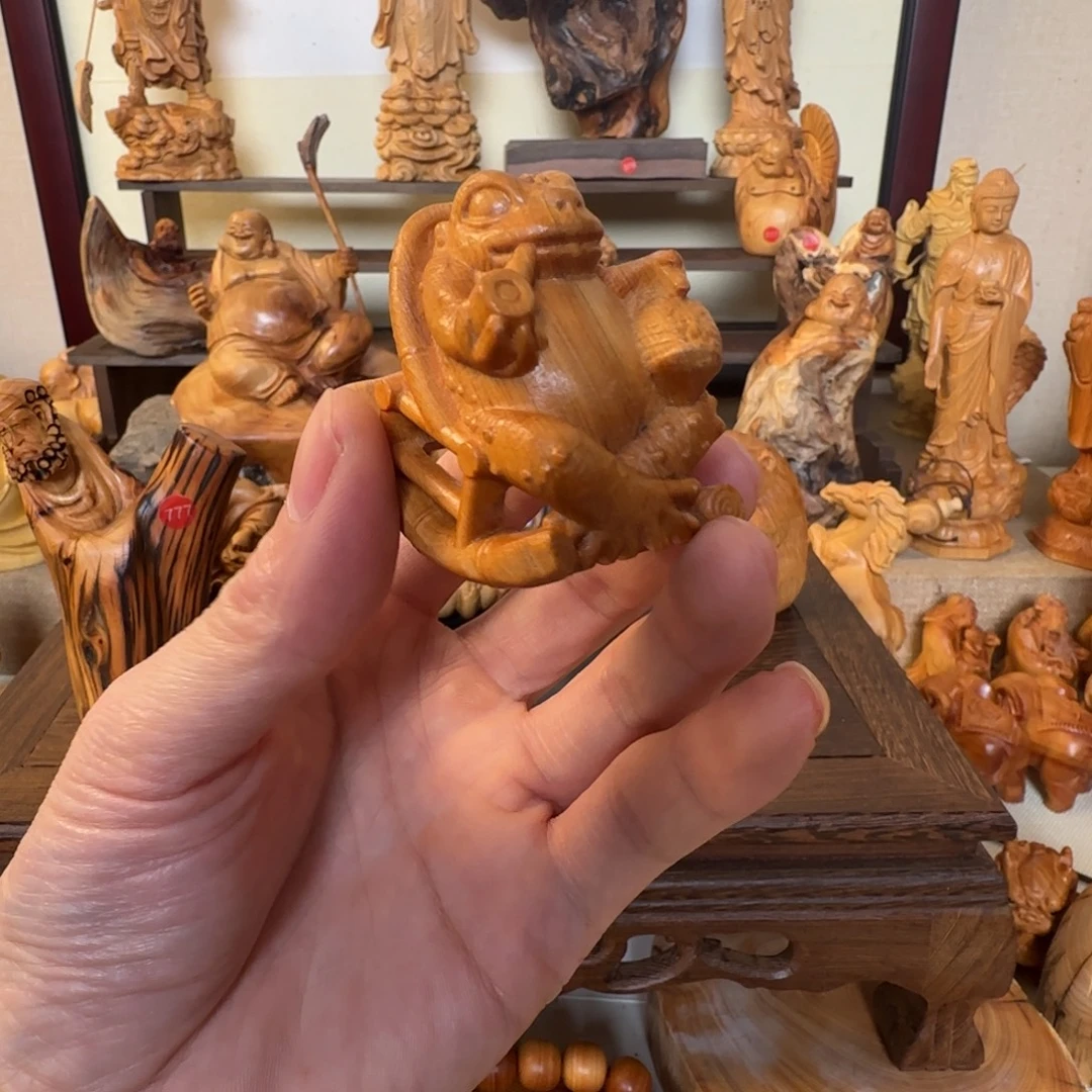 崖柏小木匠艺雕一物一拍