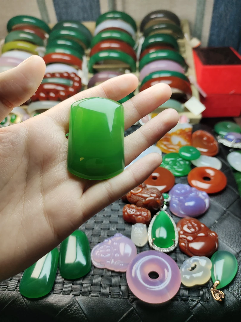 玛瑙玉髓平安无事牌