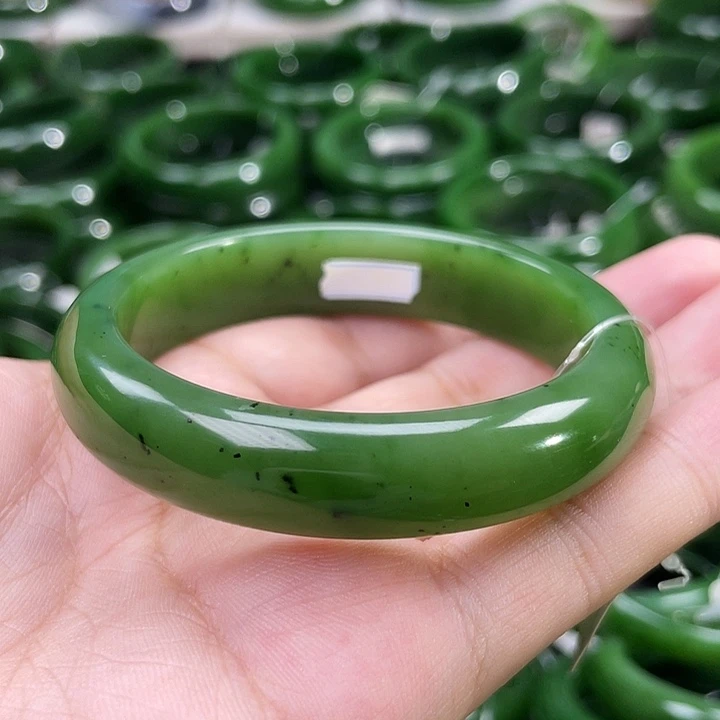 未镶嵌手镯和田玉（碧玉）