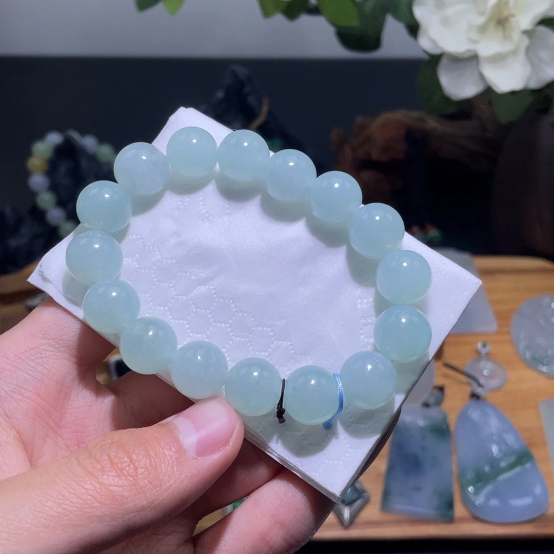 定制翡翠未镶嵌手串