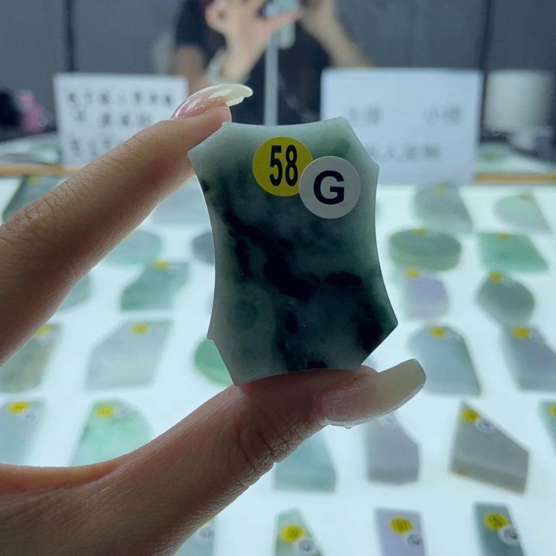 定制翡翠未镶嵌天然翡翠a